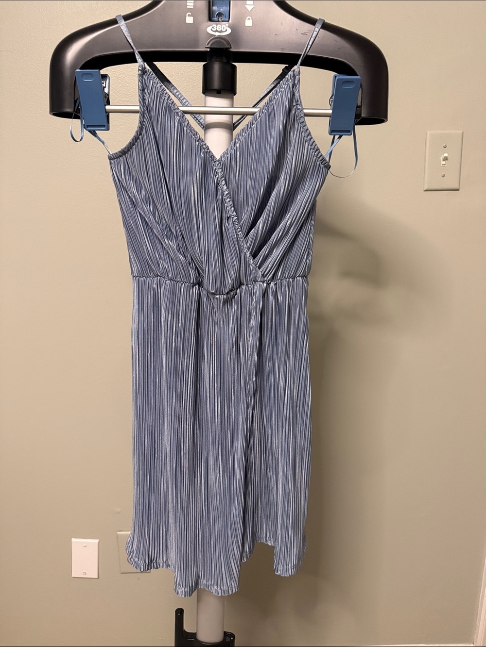 Design Lab Lord & Taylor Light Blue Pleated Midi Dress